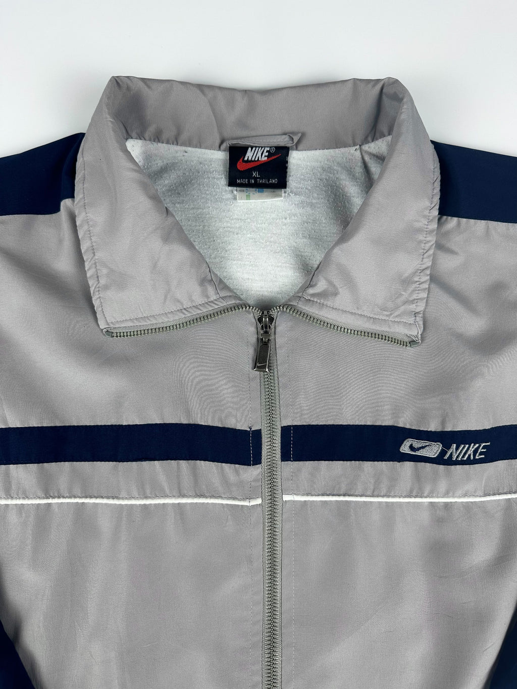 Vintage 90s Nike Embroidered Swoosh Logo Spellout Striped Windbreaker Jacket (XL)