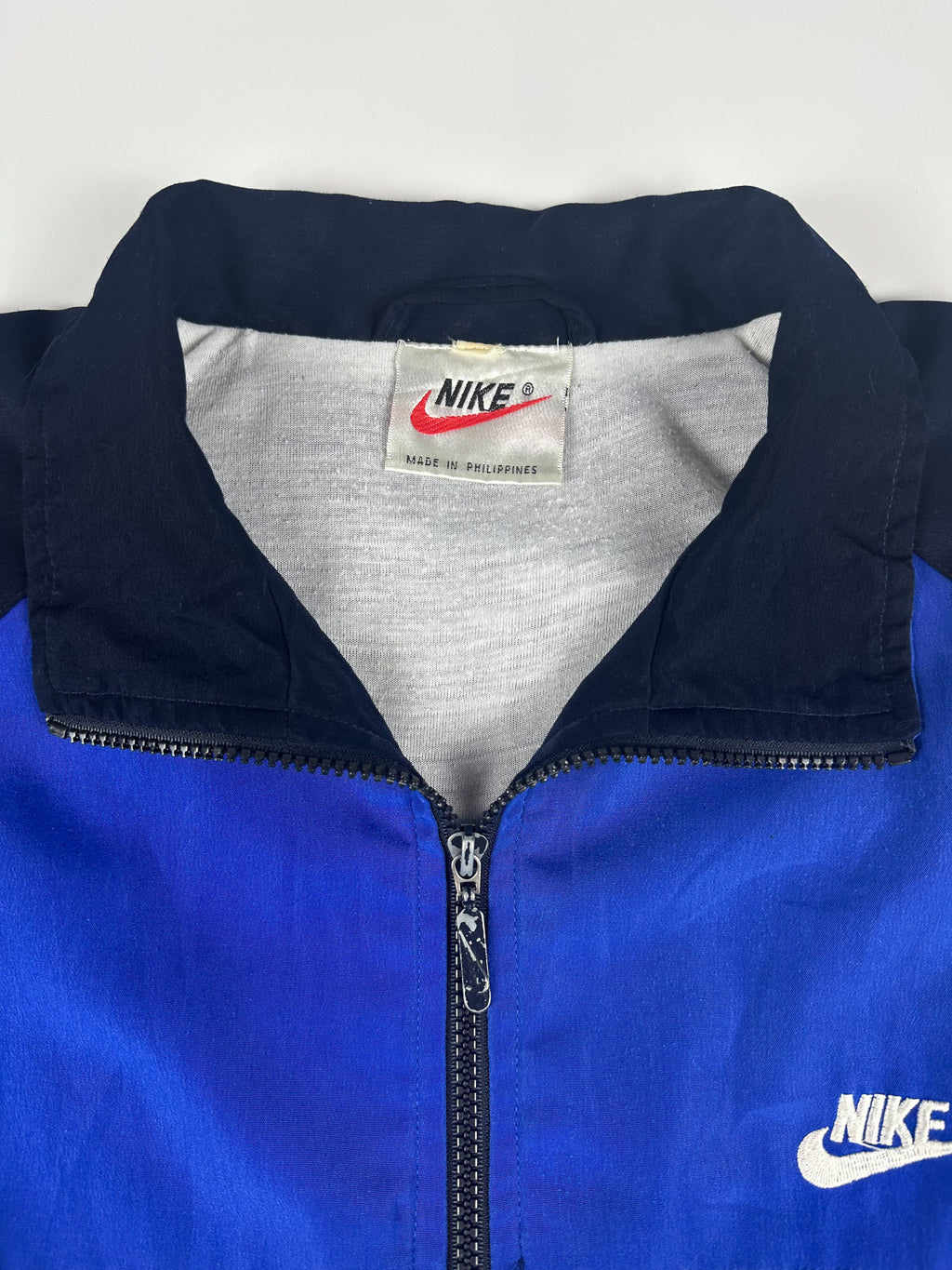 Vintage 90s Nike Embroidered Club Logo Big Swoosh Striped Windbreaker Jacket (L)